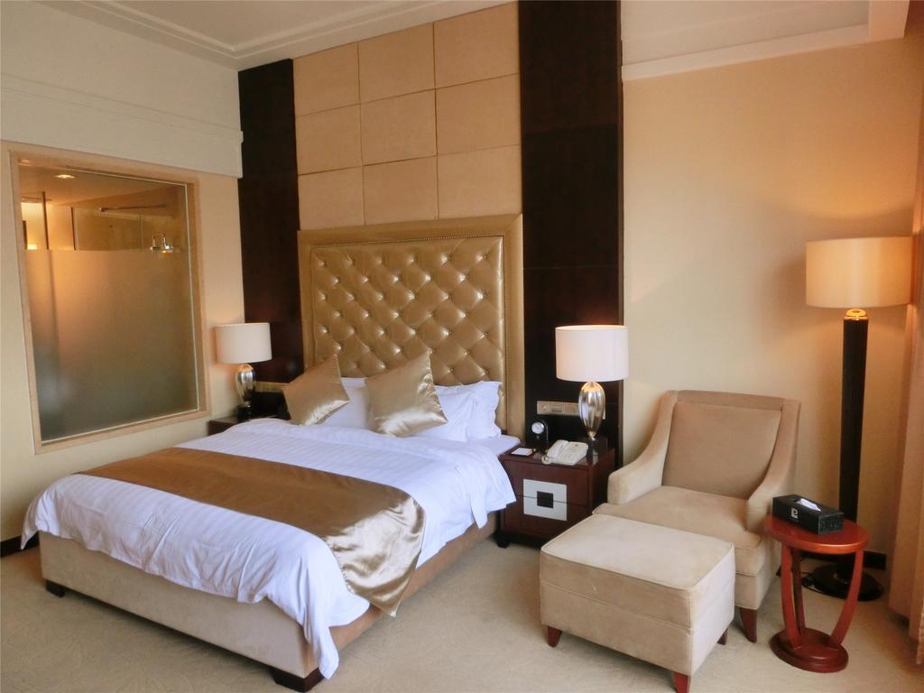 Yue Xiu Hotel Гуанджоу Стая снимка